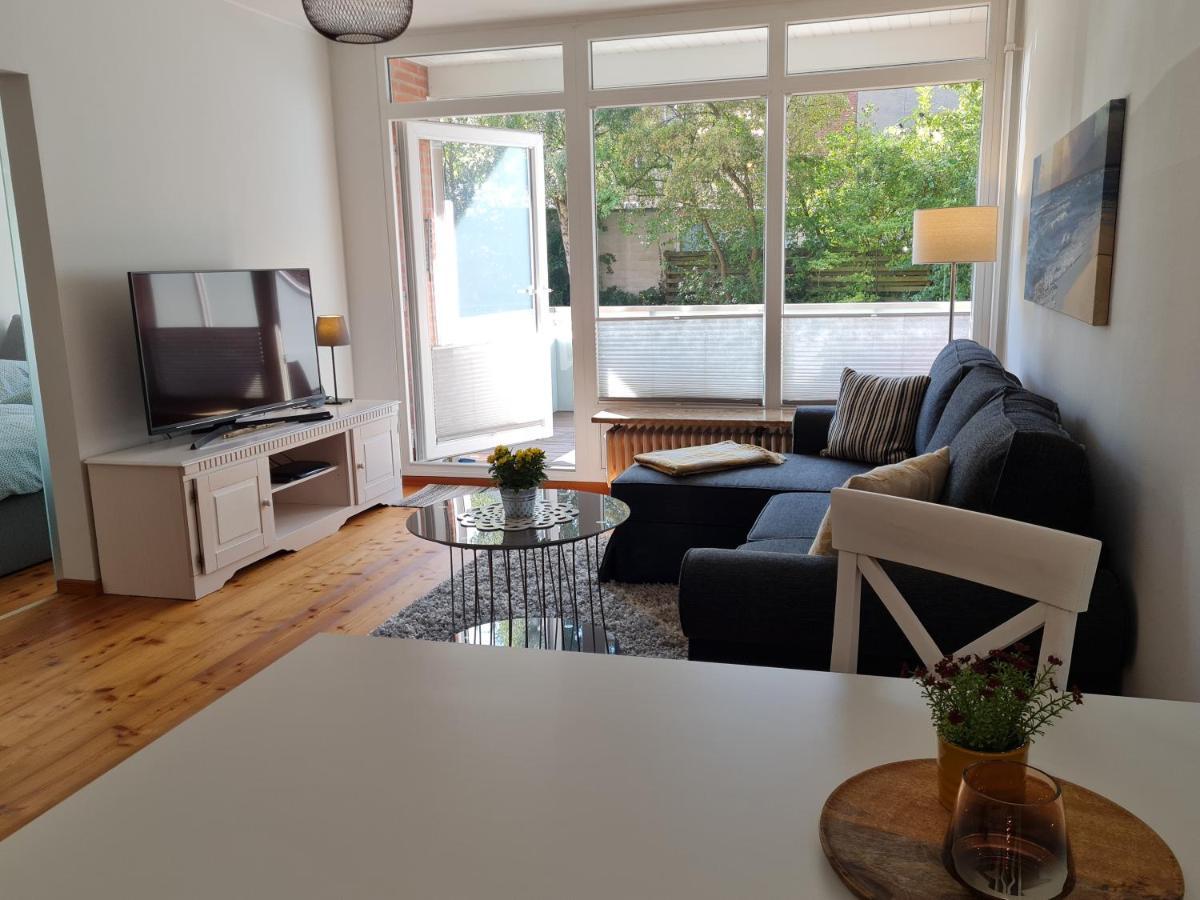 Wohnung Fleethoern - Zentral, Ruhig, Mit Parkplatz Und Balkon Kiel Exterior photo